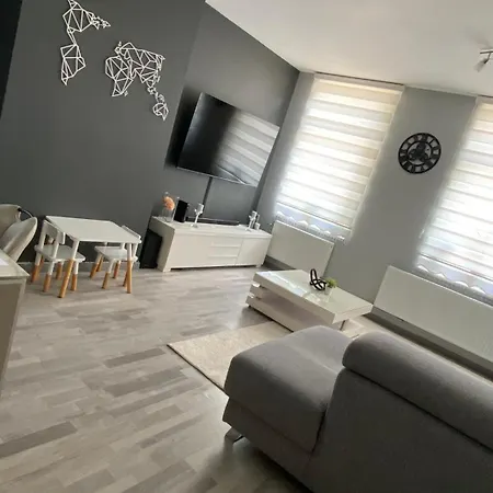 Next2airport - House Of Lions