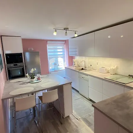 Appartamento Next2airport - House Of Lions