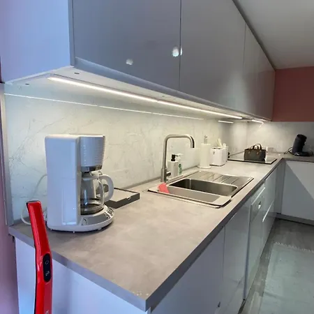 Next2airport - House Of Lions Ransart